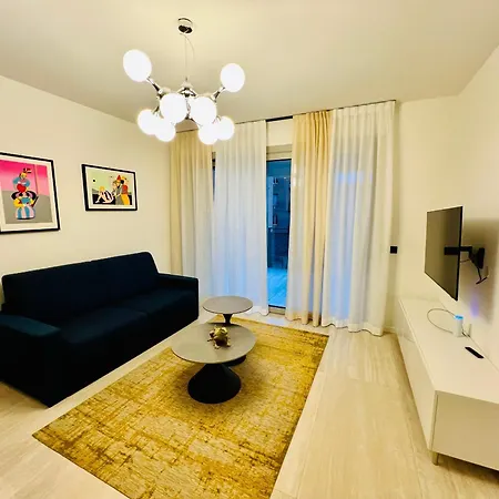 Cremona Inn Aparthotel * كريمونا
