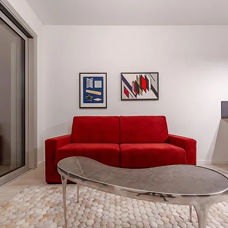 Cremona Inn Aparthotel * كريمونا