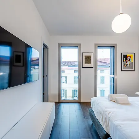 Cremona Inn Aparthotel شقة فندقية *