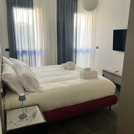 Cremona Inn Aparthotel * كريمونا