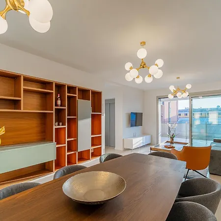 Cremona Inn Aparthotel كريمونا