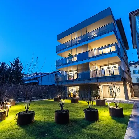 Cremona Inn Aparthotel